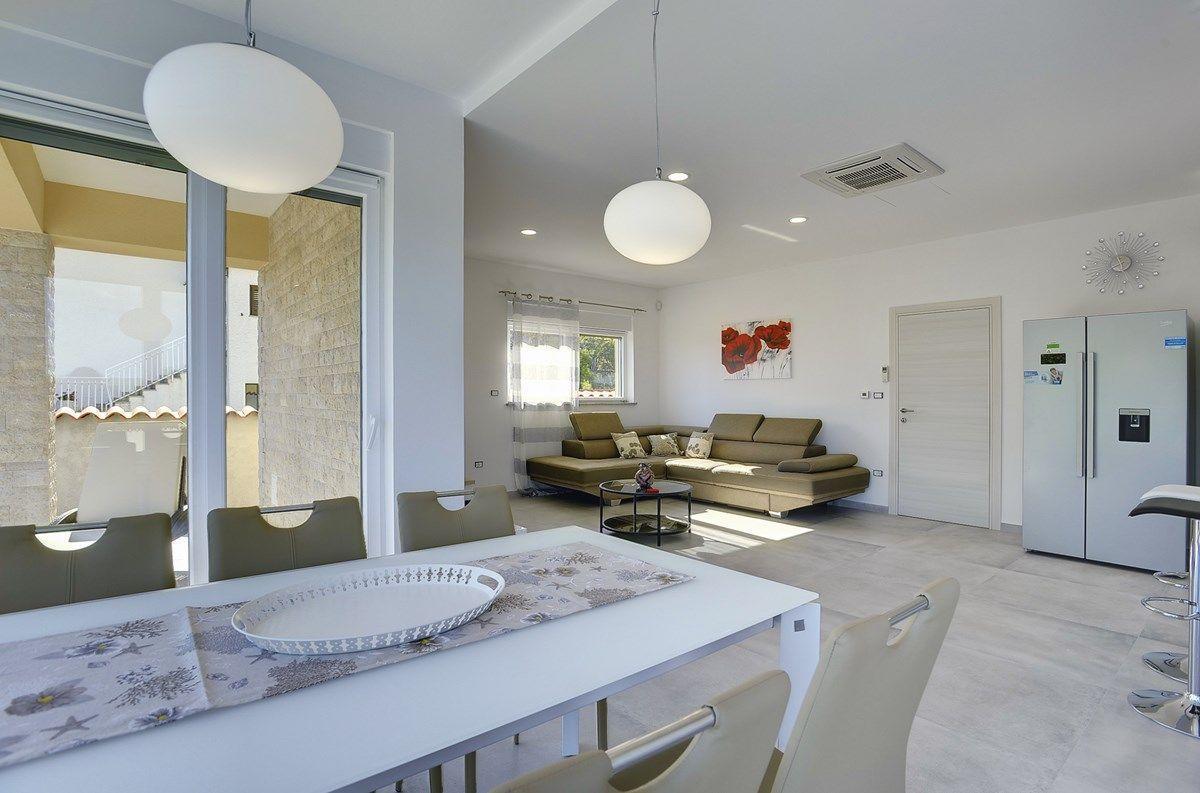 Villa White Barbariga